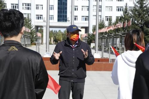 喜迎“国庆”送温暖 齐心协力战疫情