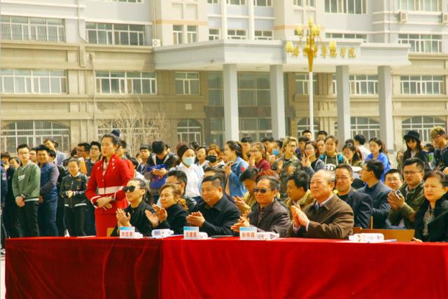 我校第三届读书节启动仪式经典诵读会成功举办