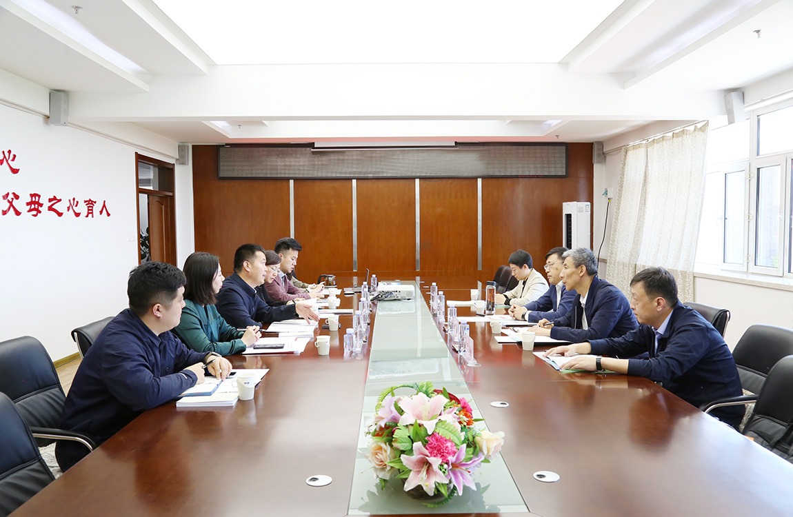省民政厅社会组织管理局到williamhill体育开展新时期社会组织高质量发展调研活动